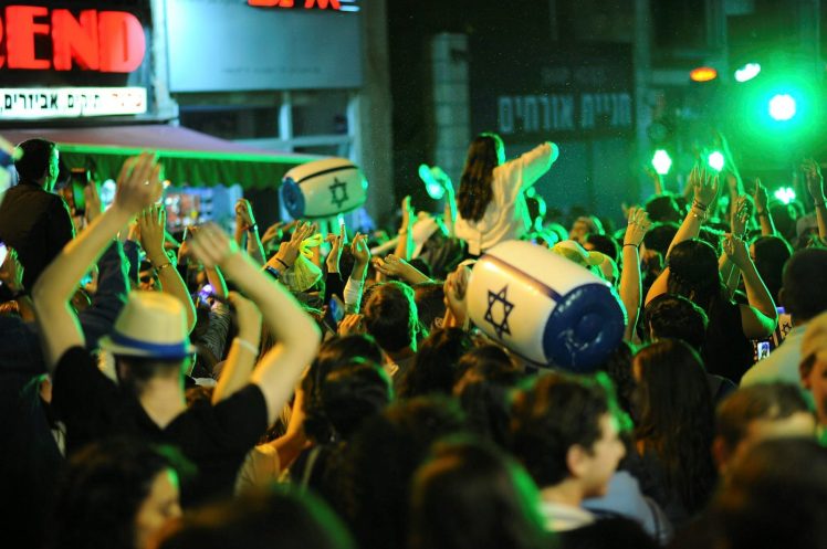 f90-independence-day-jerusalem-e1522845888568